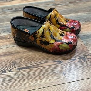 Women’s Dansko Clogs
